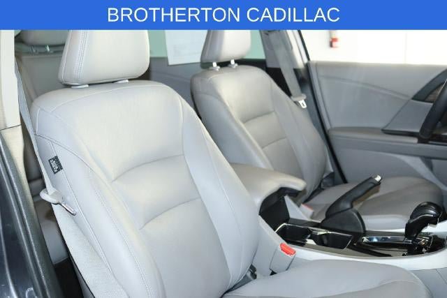 Used 2017 Honda Accord Touring image 30