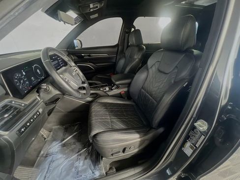 Used 2023 Kia Telluride SX Prestige X-Pro AWD/4WD image 10