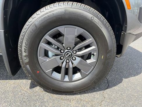 New 2026 Nissan Frontier SV AWD/4WD image 9