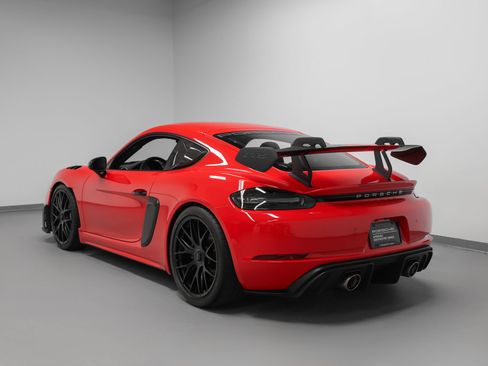 Used 2025 Porsche 718 Cayman GT4 RS RWD image 3