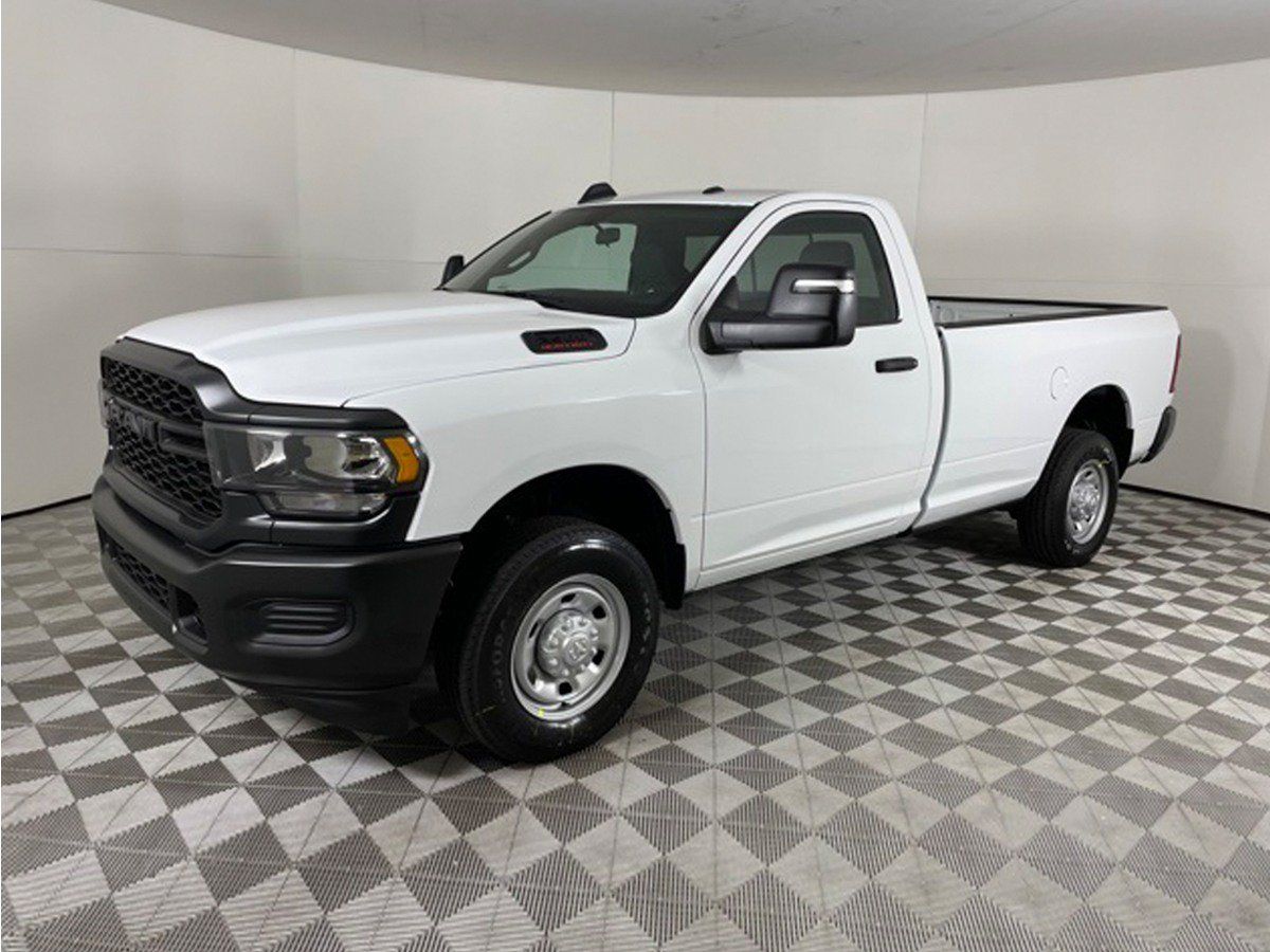 Used 2024 RAM 2500 Big Horn AWD/4WD image 1