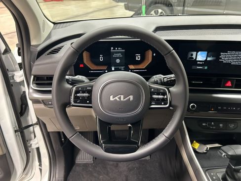 New 2026 Kia Carnival LXS image 13