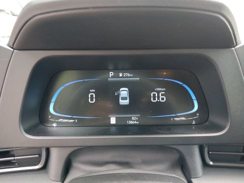 Used 2025 Hyundai Elantra Sport FWD image 23