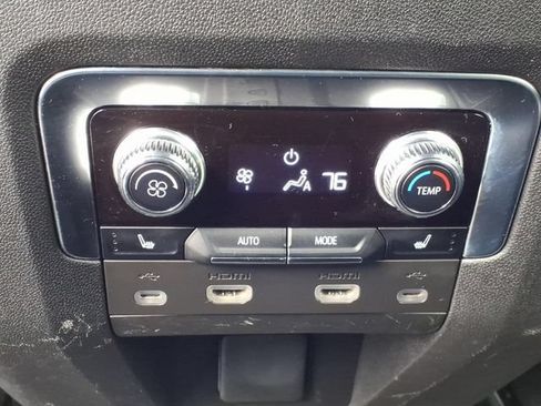 Used 2021 GMC Yukon Denali w/ Denali Ultimate Package AWD/4WD image 41