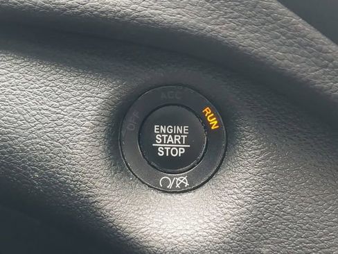 Used 2022 Jeep Cherokee Limited AWD/4WD image 36