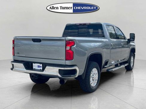 Used 2024 Chevrolet Silverado 2500 LTZ w/ LTZ Plus Package AWD/4WD image 4