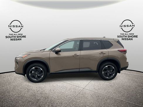 Used 2025 Nissan Rogue SV image 5