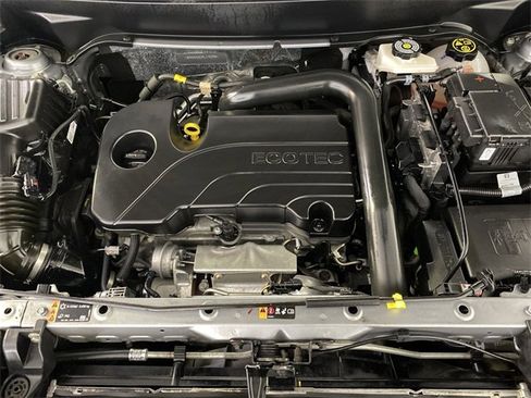 Certified 2024 Chevrolet Equinox LS w/ Sport Edition image 35