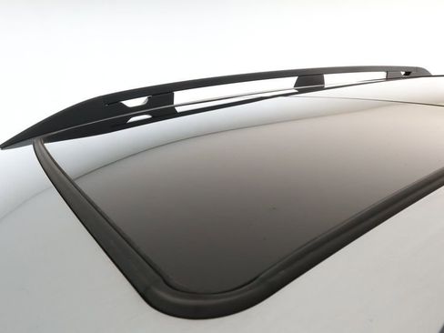 Used 2022 Subaru Ascent Limited w/ Technology Package image 8