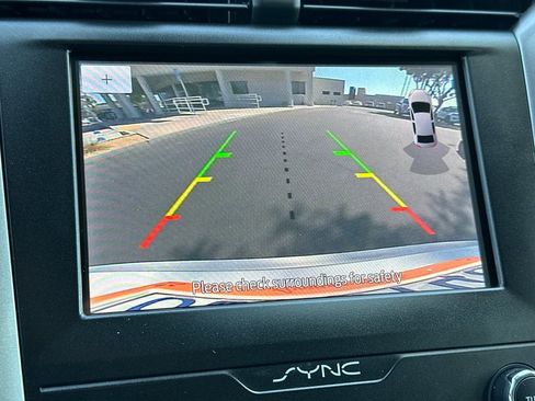 Used 2020 Ford Fusion SE FWD image 17