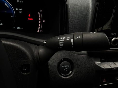 Used 2025 Toyota Camry SE FWD image 36