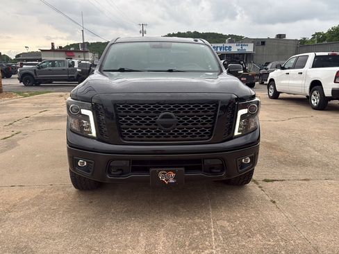 Used 2019 Nissan Titan SL w/ Midnight Edition AWD/4WD image 2