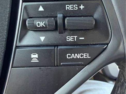 Used 2016 Hyundai Sonata Limited w/ Option Group 05 FWD image 25