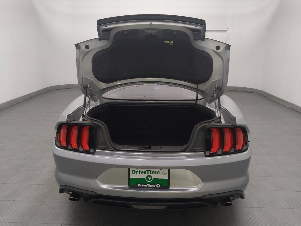 Used 2020 Ford Mustang Coupe RWD image 29