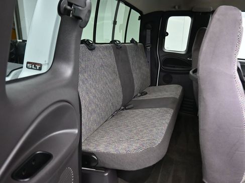 Used 2001 Dodge Ram 2500 Truck 4x4 Quad Cab image 30