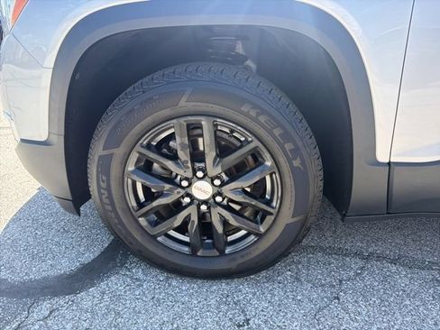 Used 2019 GMC Acadia SLT AWD/4WD image 17