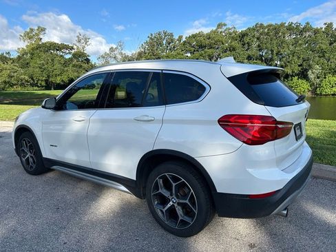 Used 2018 BMW X1 sDrive28i FWD image 3