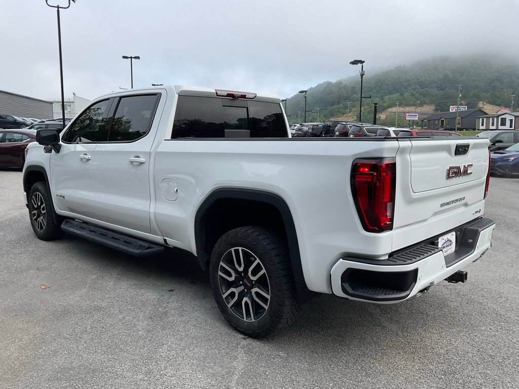 Used 2024 GMC Sierra 1500 AT4 w/ Technology Package AWD/4WD image 4
