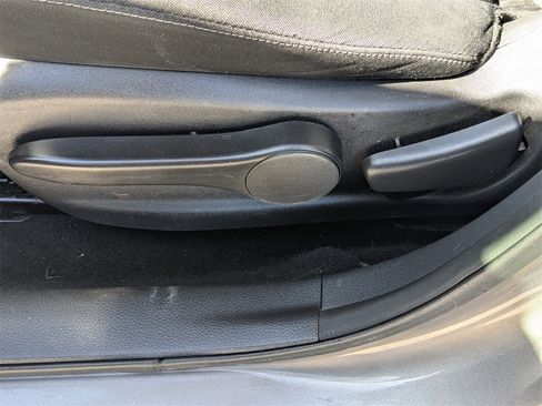 Used 2017 Nissan Sentra SV image 18