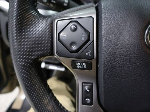 Used 2016 Toyota Tacoma Limited w/ Towing Package AWD/4WD image 34