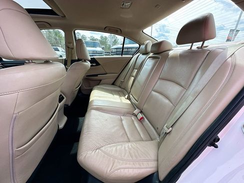 Used 2015 Honda Accord EX-L image 4