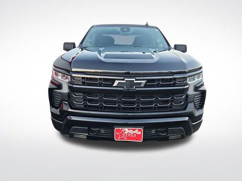 Used 2022 Chevrolet Silverado 1500 RST image 2