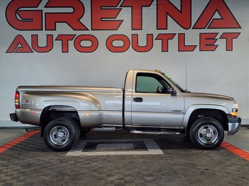 Used 2002 Chevrolet Silverado 3500 LS image 1
