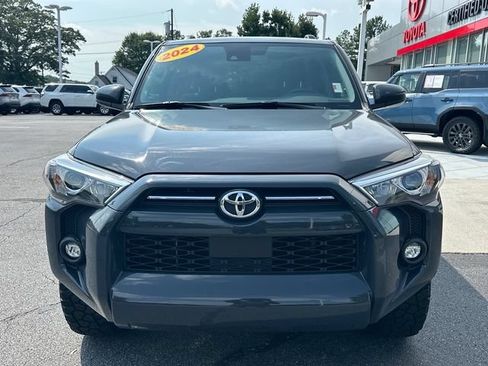 Used 2024 Toyota 4Runner SR5 RWD image 9