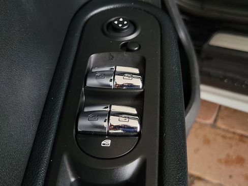 Used 2019 MINI Cooper Countryman FWD image 18