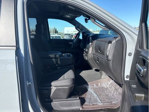 Used 2025 Chevrolet Silverado 1500 Custom Trail Boss image 14