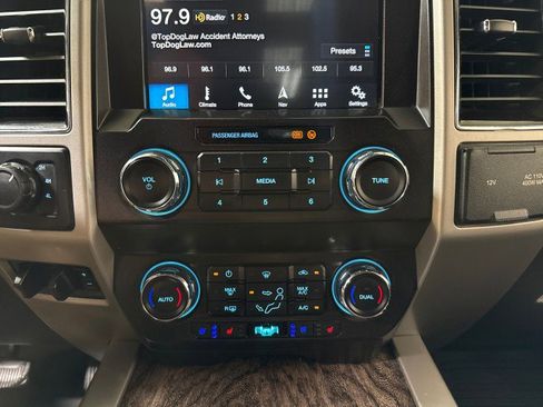 Used 2019 Ford F250 Lariat w/ Lariat Ultimate Package image 27