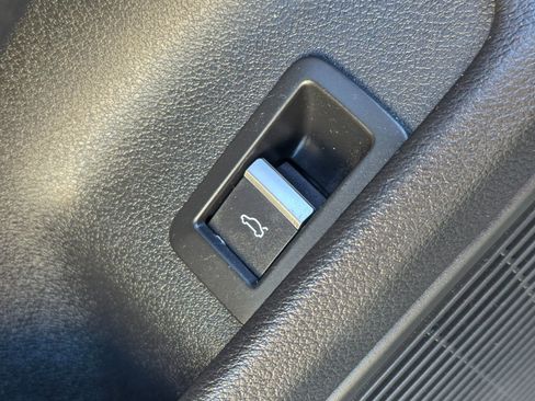 Used 2017 Audi A4 2.0T Premium Plus w/ Premium Plus Package image 23