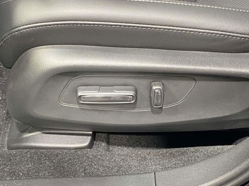 New 2026 Honda HR-V EX-L image 16
