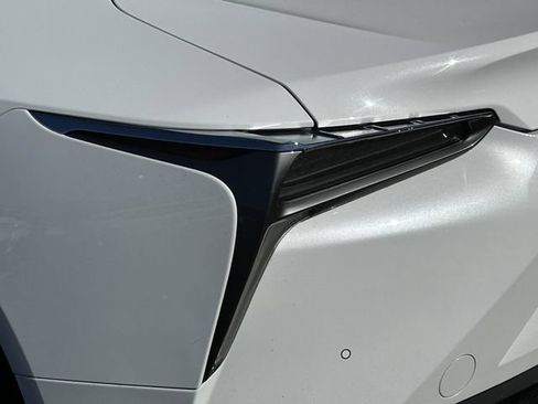 Used 2018 Lexus LC 500 Coupe w/ Sport Package RWD image 32