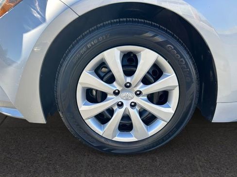 Certified 2024 Toyota Corolla LE image 9