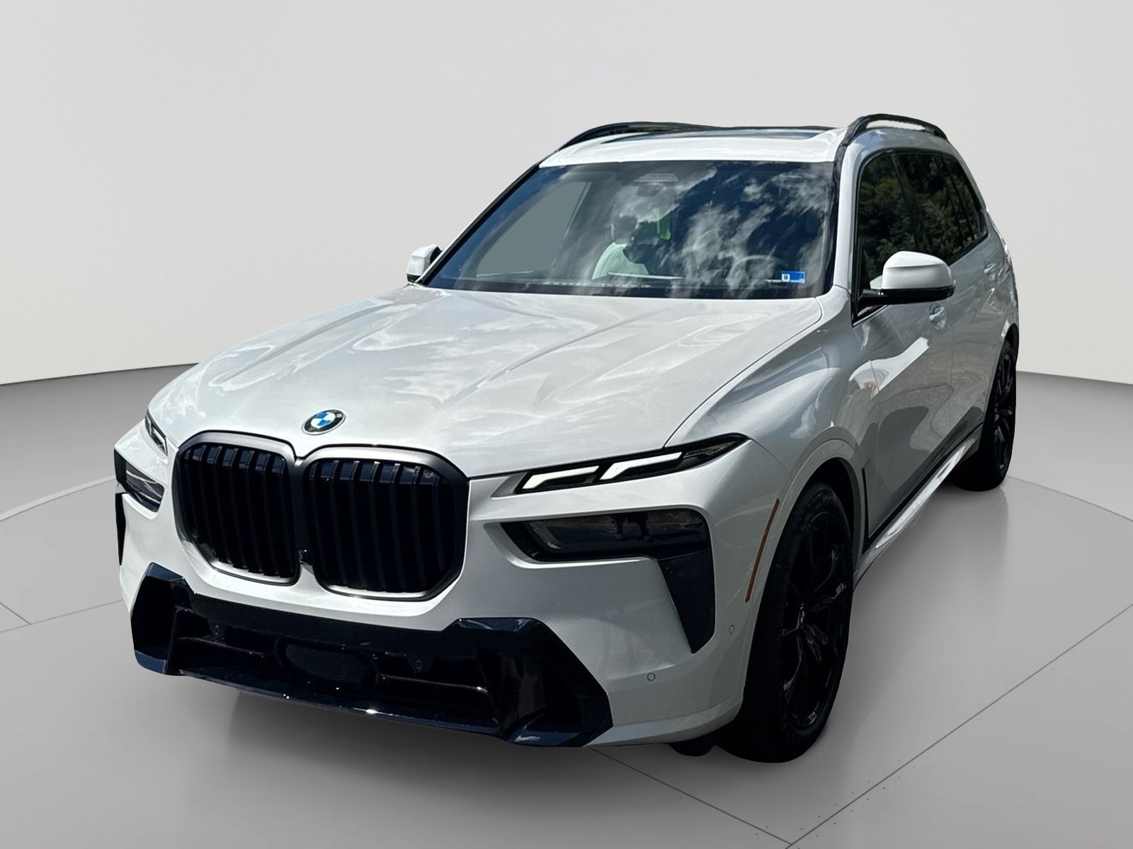 New 2027 BMW X7 xDrive40i w/ M Sport Package AWD/4WD image 1