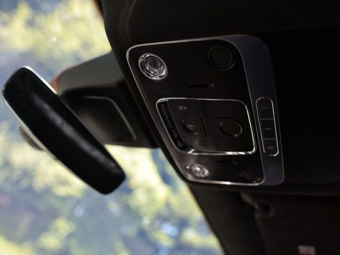 Used 2020 Bentley Continental GT image 24