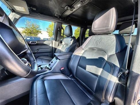 Used 2024 Ford Bronco Badlands image 11