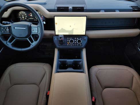 New 2026 Land Rover Defender 110 X-Dynamic SE image 26