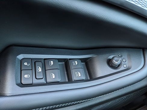 New 2025 Jeep Grand Cherokee Laredo image 47