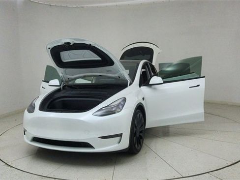 Used 2023 Tesla Model Y Performance image 71