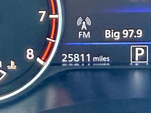 Used 2025 Nissan Altima 2.5 SV image 38