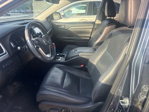 Used 2019 Toyota Highlander Limited AWD/4WD image 13