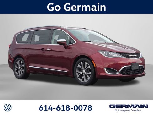 Used 2018 Chrysler Pacifica Limited w/ Tire & Wheel Group FWD image 4