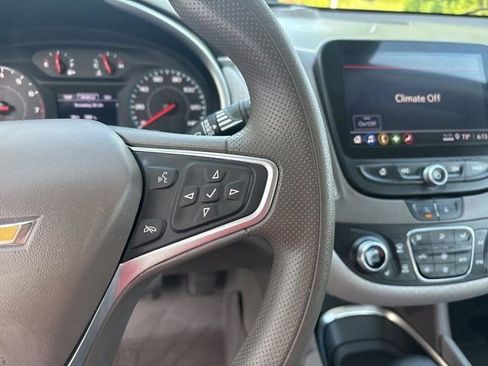 Used 2023 Chevrolet Malibu LT w/ LPO, Floor Liner Package FWD image 17