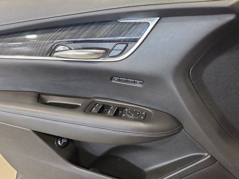 Used 2020 Cadillac XT6 Premium Luxury AWD/4WD image 22