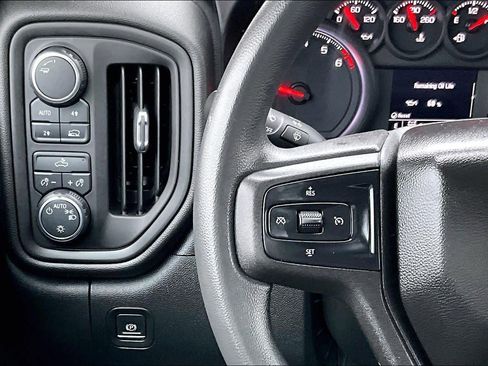 Used 2021 Chevrolet Silverado 1500 Custom image 22
