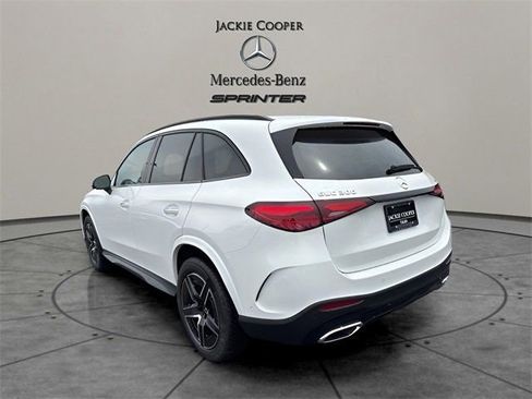New 2025 Mercedes-Benz GLC 300 4MATIC image 3