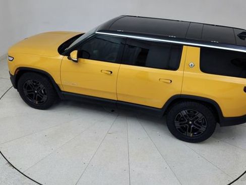 Used 2024 Rivian R1S Adventure image 82