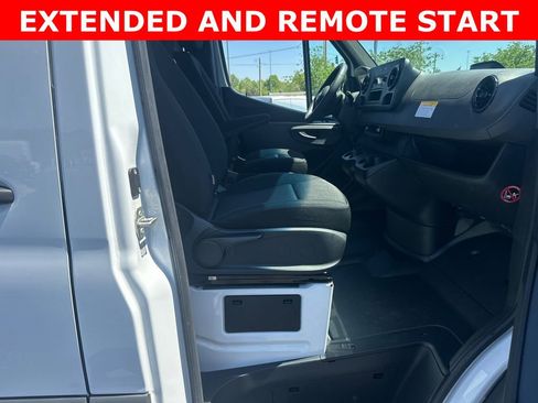 Used 2025 Mercedes-Benz Sprinter 3500 image 14
